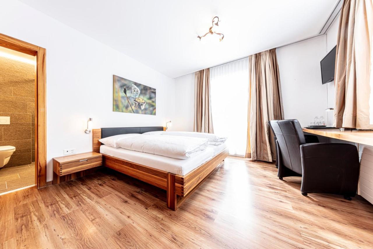 Hotel Filli Scuol Esterno foto