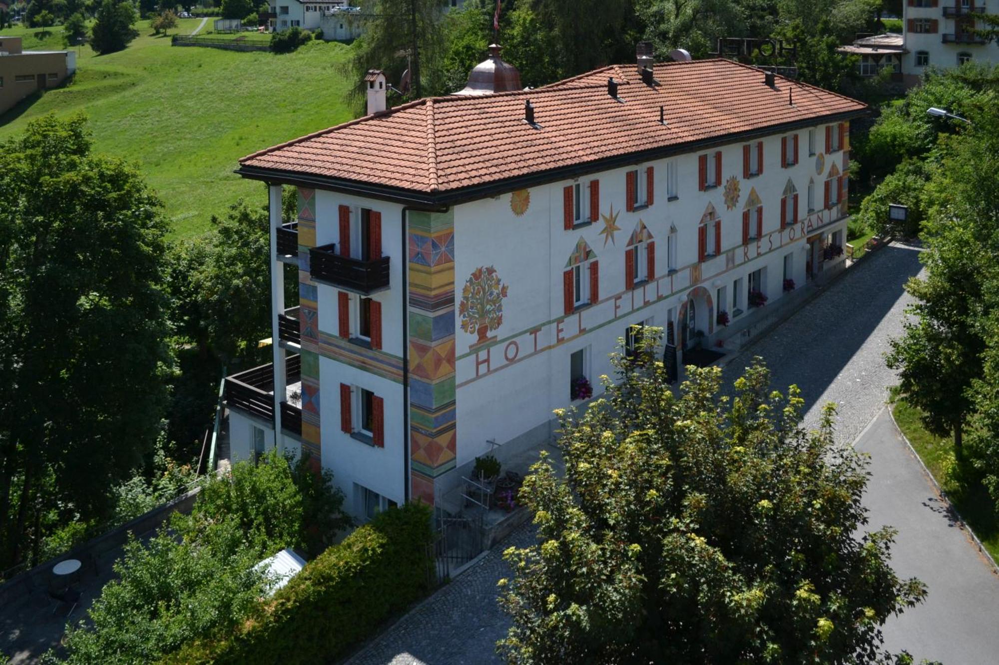 Hotel Filli Scuol Esterno foto