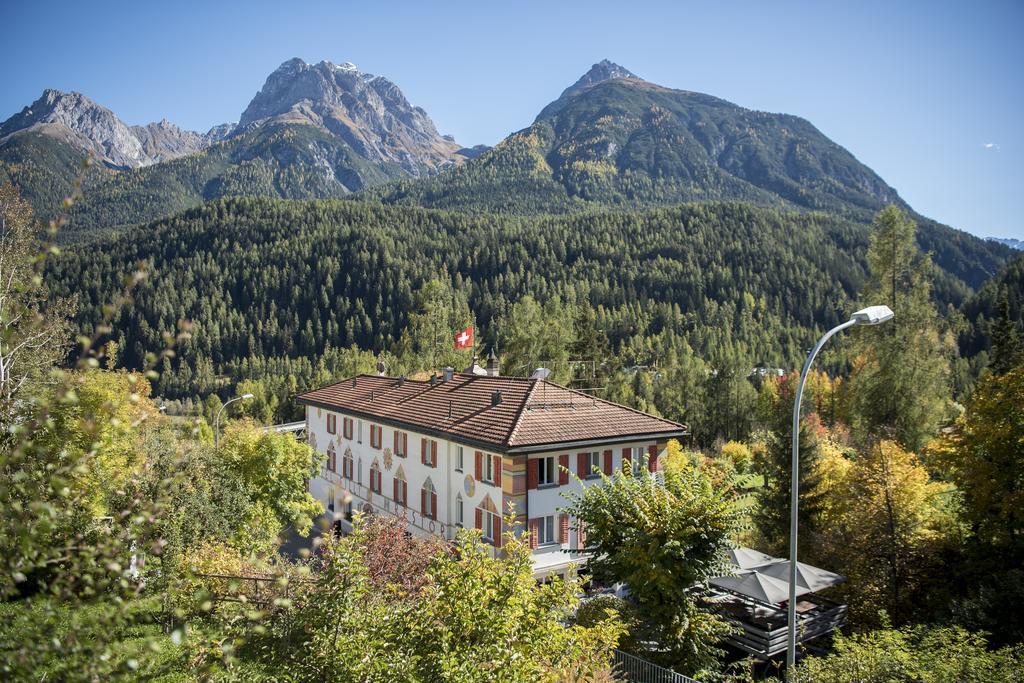 Hotel Filli Scuol Esterno foto